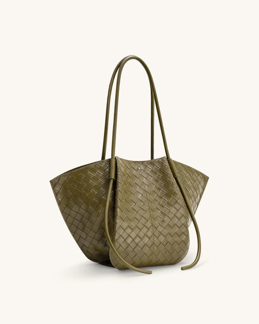 Nia Tote